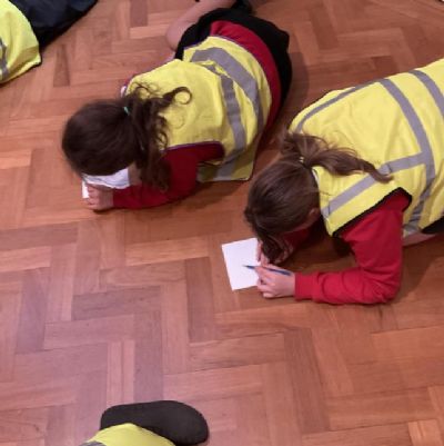 Year 6 travelled to Oxford to visit the Ashmolean Museum.